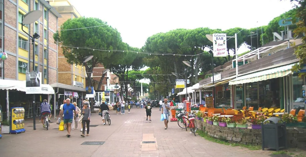Villetta Maiori Lido delle Nazioni 0*,  Italy